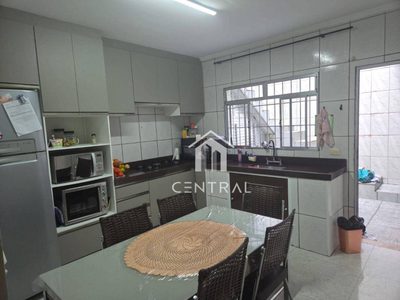Sobrado, 3 quartos, 235 m² - Foto 4