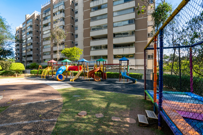 Cobertura, 3 quartos, 236 m² - Foto 2
