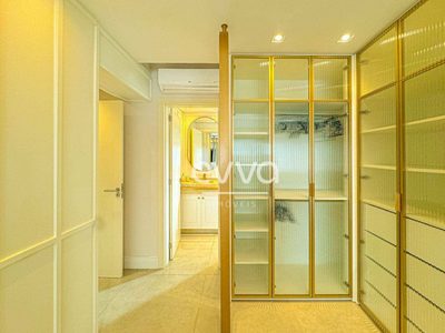 Cobertura, 3 quartos, 258 m² - Foto 2