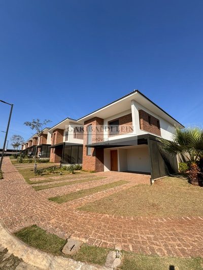 Casa, 3 quartos, 209 m² - Foto 2
