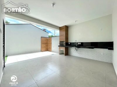 Casa, 4 quartos, 162 m² - Foto 2