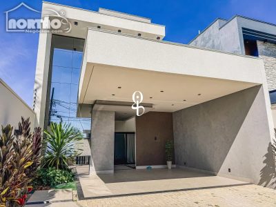 Casa, 4 quartos, 175 m² - Foto 1