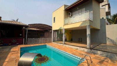 Casa, 3 quartos, 190 m² - Foto 1