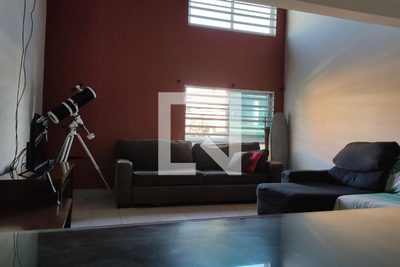 Casa, 3 quartos, 234 m² - Foto 4