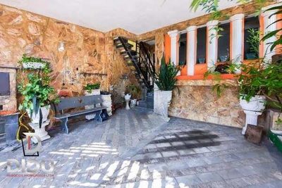 Casa, 3 quartos, 236 m² - Foto 1