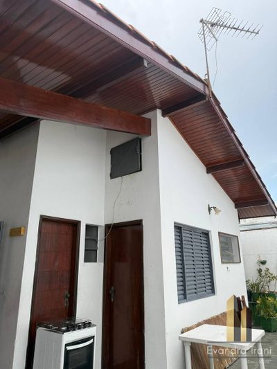 Casa, 3 quartos, 250 m² - Foto 1