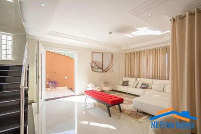 Sobrado, 3 quartos, 323 m² - Foto 5