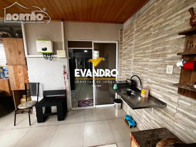 Casa, 3 quartos, 80 m² - Foto 1