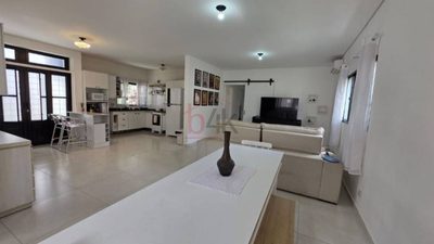 Casa, 3 quartos, 250 m² - Foto 2