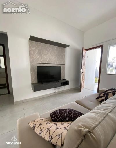 Casa, 3 quartos, 60 m² - Foto 2