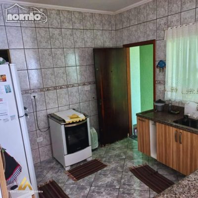 Casa, 4 quartos, 195 m² - Foto 3