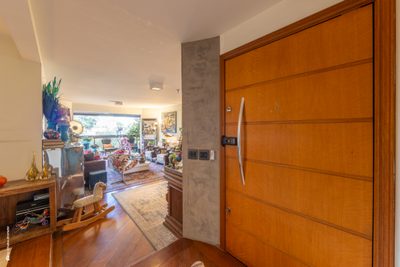 Apartamento, 3 quartos, 275 m² - Foto 1