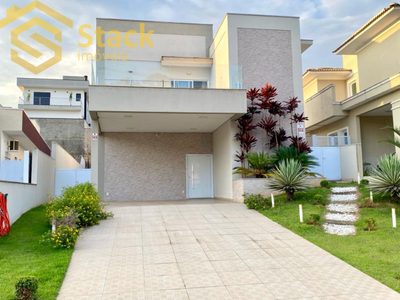 Casa, 4 quartos, 246 m² - Foto 1