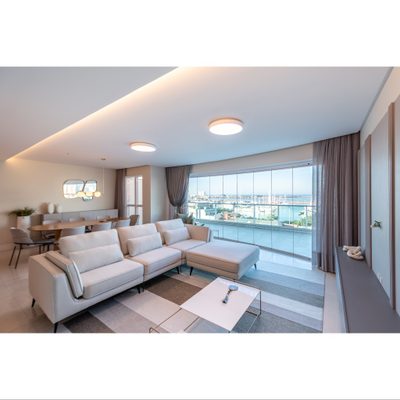 Apartamento, 3 quartos, 250 m² - Foto 1