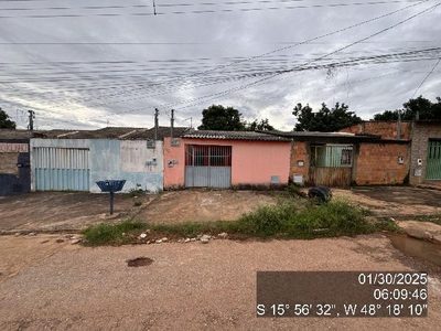 Casa, 2 quartos, 180 m² - Foto 1