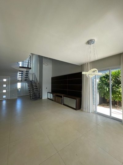 Casa, 3 quartos, 266 m² - Foto 2