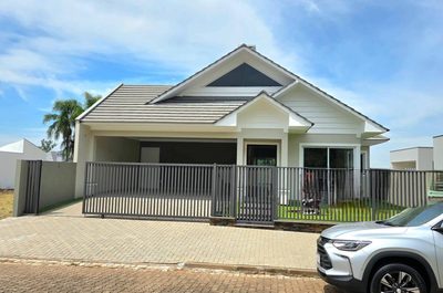 Casa, 3 quartos, 214 m² - Foto 1