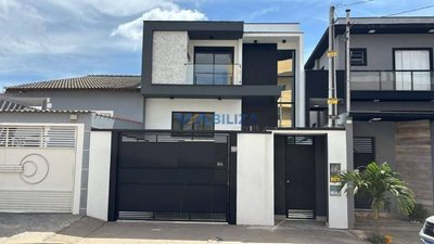 Sobrado, 3 quartos, 203 m² - Foto 1
