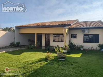Casa, 3 quartos, 142 m² - Foto 1