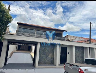 Sobrado, 5 quartos, 340 m² - Foto 1