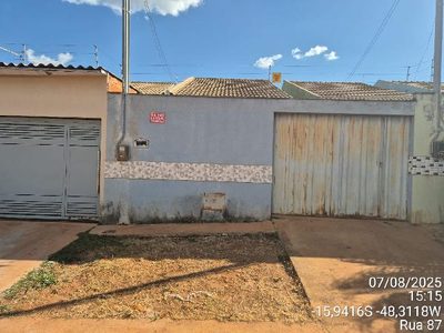 Casa, 2 quartos, 180 m² - Foto 1