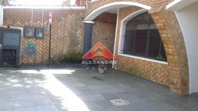 Casa, 3 quartos, 247 m² - Foto 1