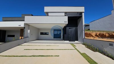 Casa, 3 quartos, 204 m² - Foto 1