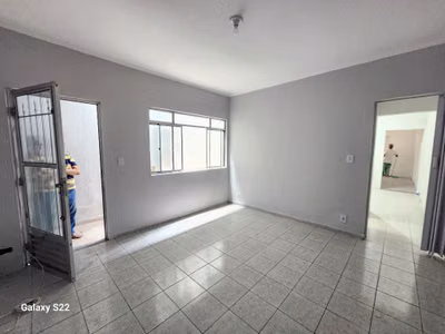 Casa, 2 quartos, 45 m² - Foto 1