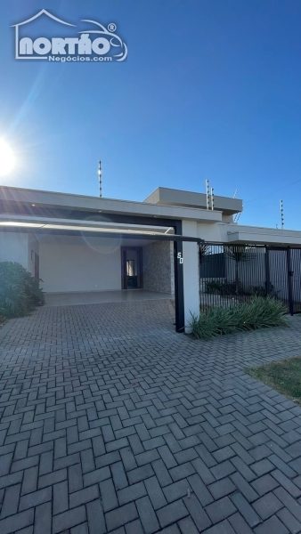 Casa, 1 quarto, 213 m² - Foto 2