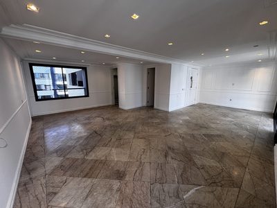 Apartamento, 3 quartos, 186 m² - Foto 2