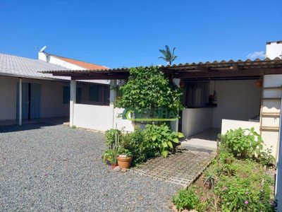 Casa, 4 quartos, 230 m² - Foto 1