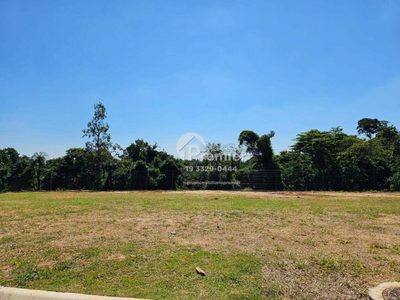 Loteamento e Condomínio, 300 m² - Foto 1