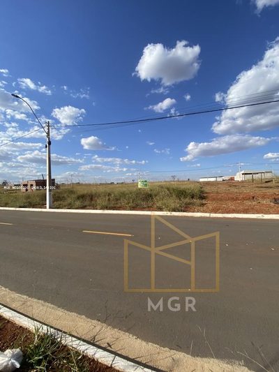 Terreno, 300 m² - Foto 1