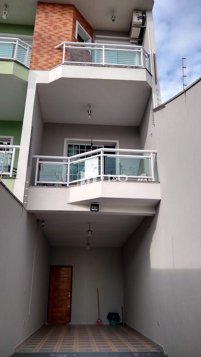 Sobrado, 3 quartos, 220 m² - Foto 2