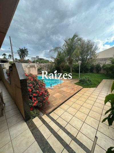 Casa, 3 quartos, 314 m² - Foto 1