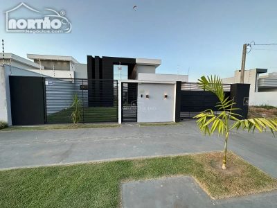 Casa, 1 quarto, 220 m² - Foto 1