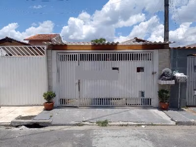 Casa, 3 quartos, 74 m² - Foto 1