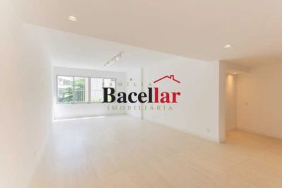 Apartamento, 3 quartos, 160 m² - Foto 2