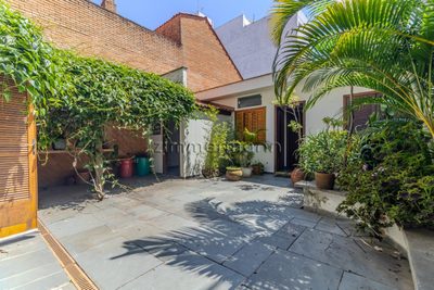 Casa, 3 quartos, 166 m² - Foto 1