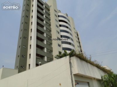 Casa, 4 quartos, 233 m² - Foto 2