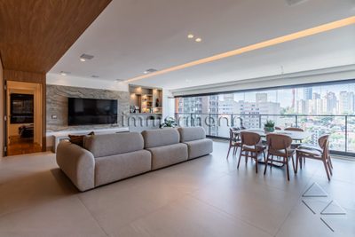 Apartamento, 3 quartos, 157 m² - Foto 1