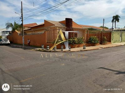 Casa, 4 quartos, 432 m² - Foto 2