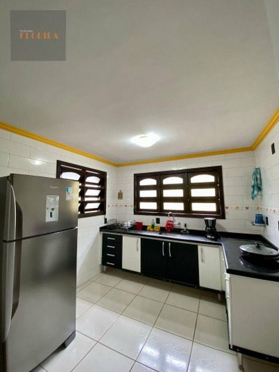 Casa, 3 quartos, 219 m² - Foto 3