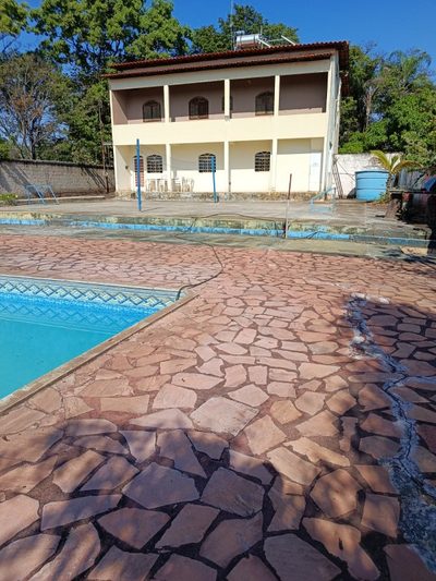 Sítio, 8 quartos, 1000 m² - Foto 1