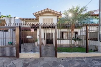 Casa, 5 quartos, 327 m² - Foto 1