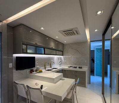 Apartamento, 3 quartos, 220 m² - Foto 2