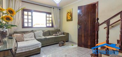 Sobrado, 4 quartos, 249 m² - Foto 1