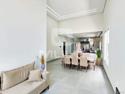 Casa, 3 quartos, 207 m² - Foto 2