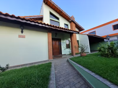 Casa, 4 quartos, 334 m² - Foto 1