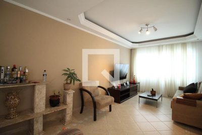 Casa, 6 quartos, 200 m² - Foto 1